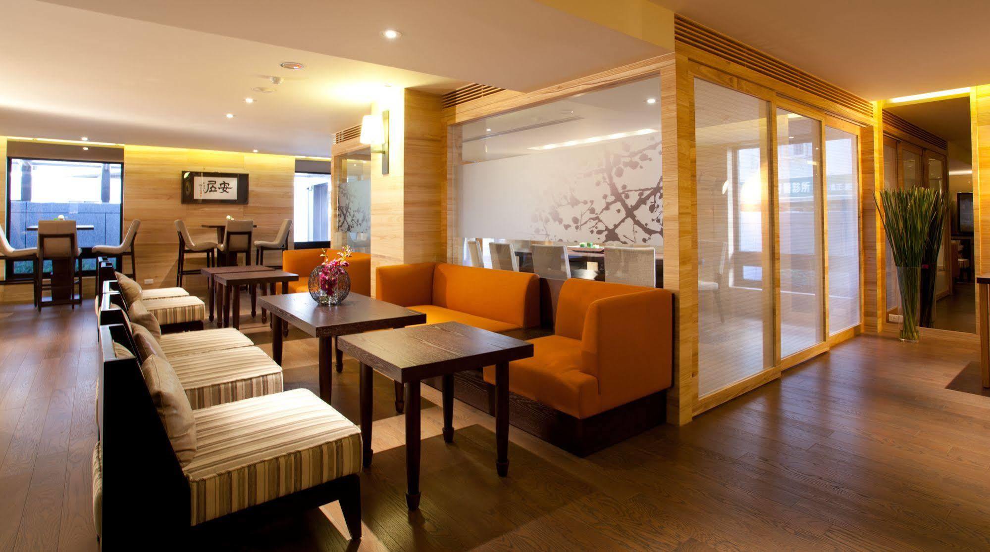 מלון טאיפיי The Corner House מראה חיצוני תמונה